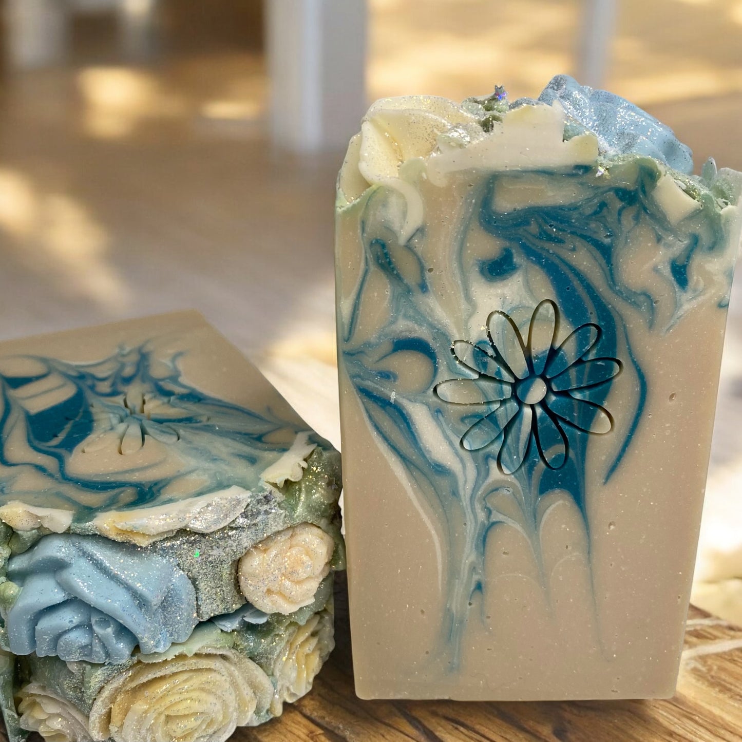 ARTISAN SOAP - Lily & Lime Blossom | Tropical Floral Blend