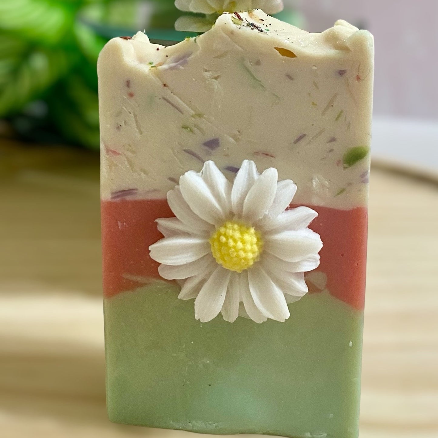 ARTISAN SOAP: Sweet Daisy