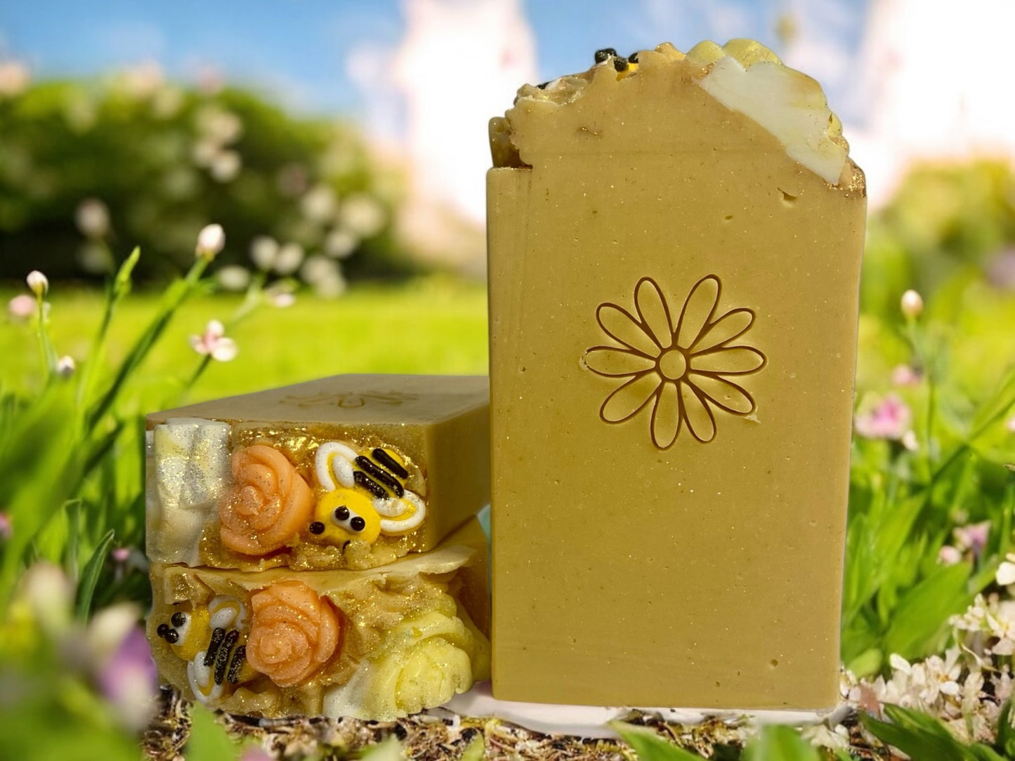 ARTISAN SOAP - Honey Hibiscus 🌺🍯 | Sweet Floral Blend